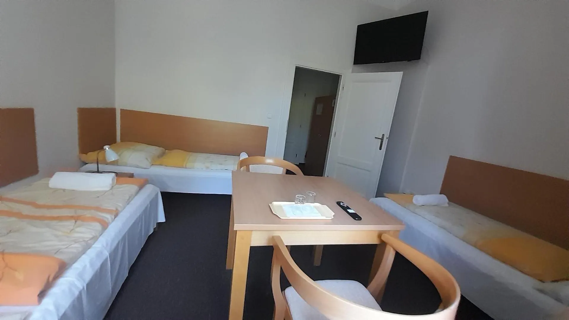 Penzion Na Zamku Bartosovice Kunin Guest house